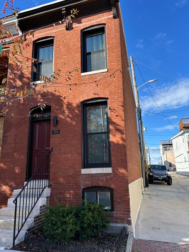 Foto principal - 114 N Collington Ave