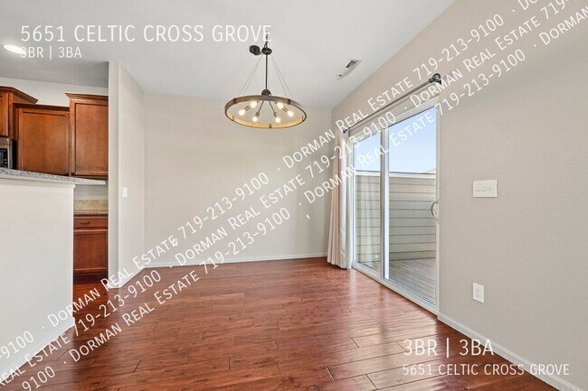 Building Photo - 5651 Celtic Cross Grove