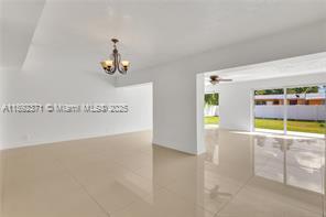 Foto del edificio - 1468 NE 118th St