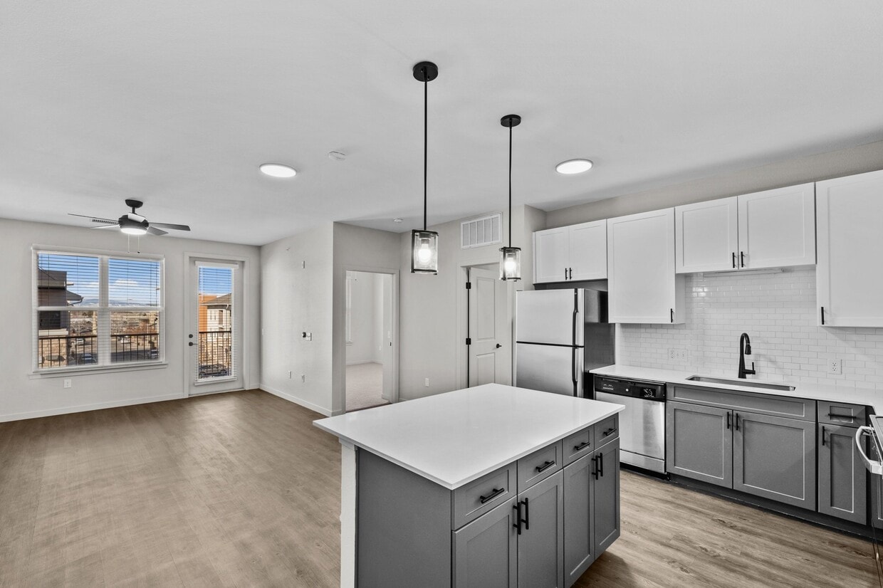 Centro Apartments in Aurora, CO