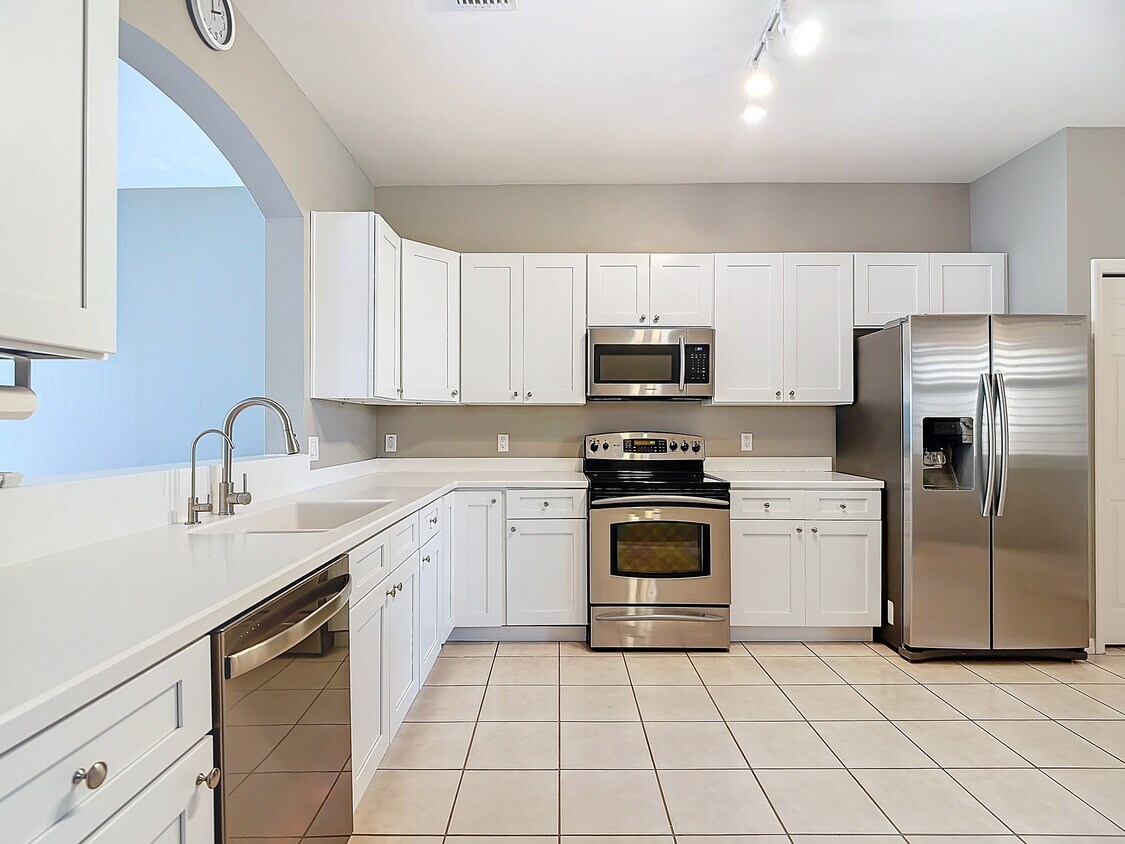 Foto principal - 9705 Heatherstone River Ct