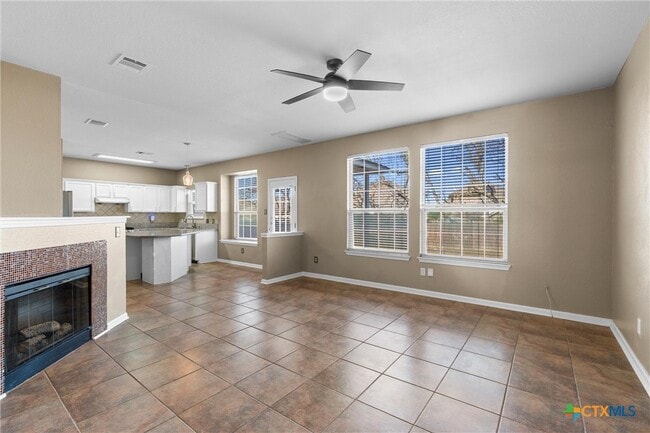 Foto del edificio - 2012 Huxley Ln