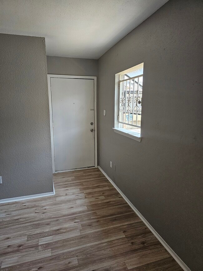 Foto del edificio - 10603 S Wilcrest Dr