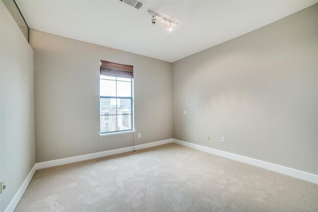 Foto del edificio - 3818 Holland Ave