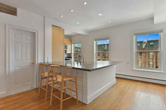 Foto del edificio - 71 Rutland St