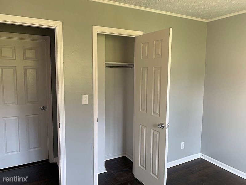 Building Photo - 3 br, 1 bath House - 2288 Robin Hood Drive