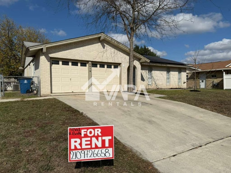 Photo - 5019 Starfire St (Kirby, TX)