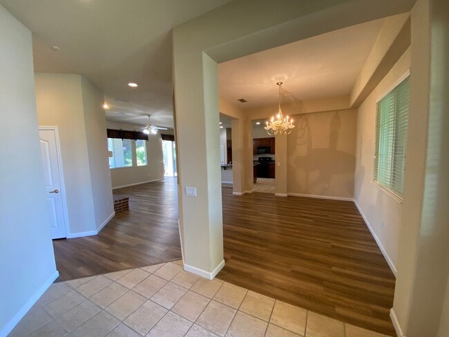 Building Photo - Beautiful 55+ Home in Heritage Lakeside