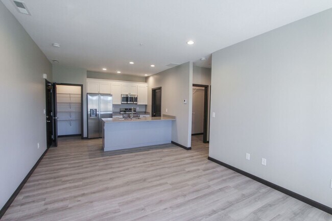 Foto del edificio - New! Beautiful 1 Bed, 1 Bath Accessible Ap...