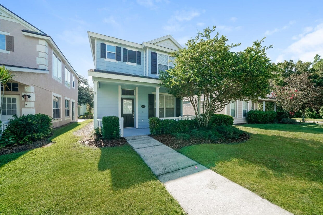 Primary Photo - 5019 Bridgeway Ln