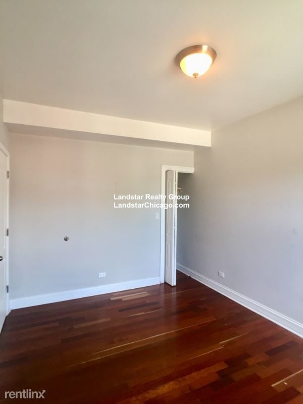 Primary Photo - 2 br, 1 bath Apartment - 7227 N Rogers Ave
