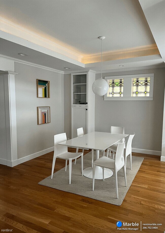 Foto del edificio - 2 br, 2 bath House - 126 10th Ave
