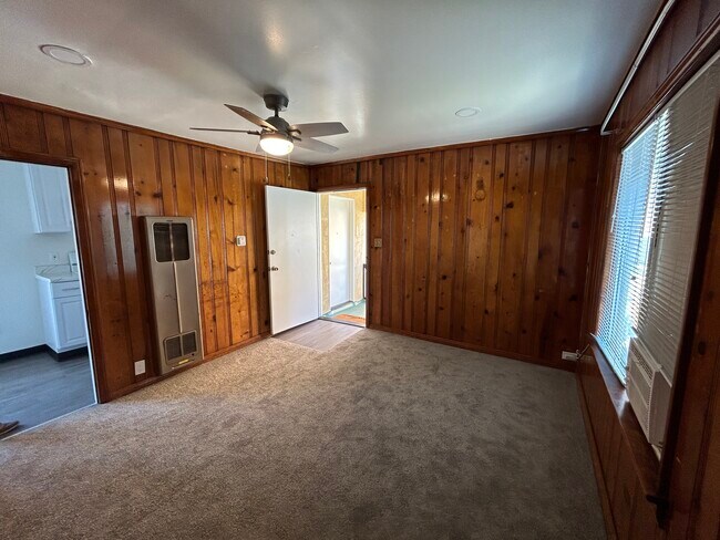 Building Photo - 3949 Delta Ave