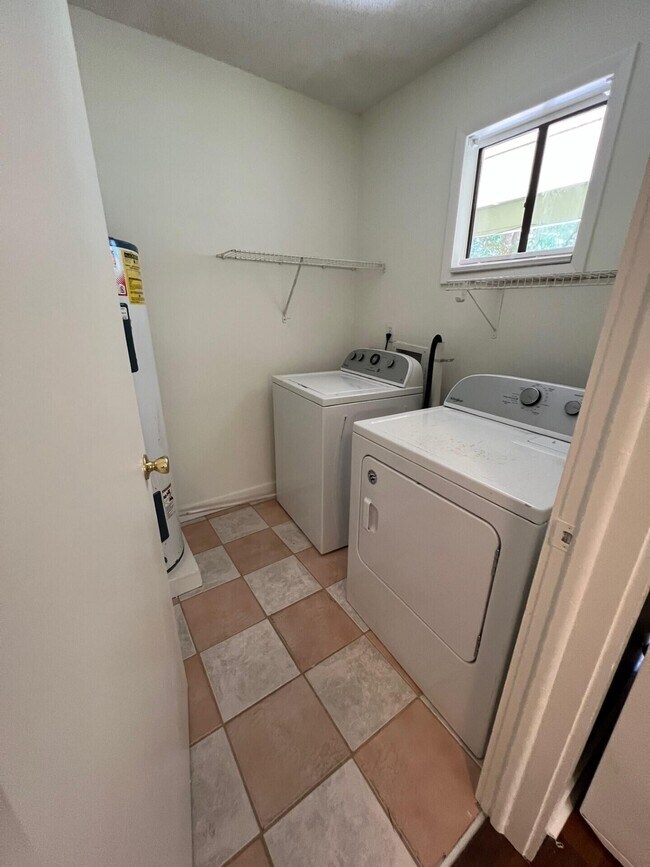 35 Bay Breeze Dr, Freeport, FL 32439 House Rental in Freeport, FL