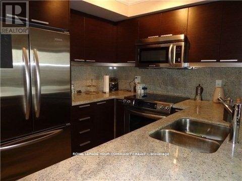 Building Photo - 650-650 Sheppard Ave E