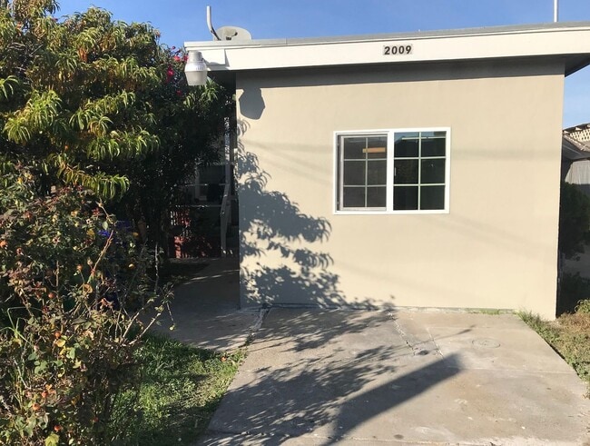 Dunn - Dunn Apartment