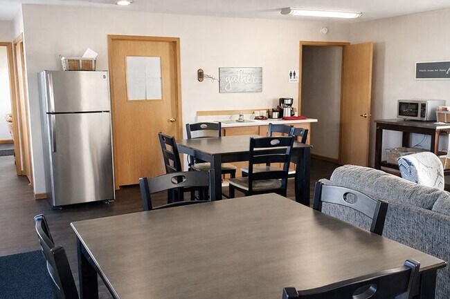Foto del edificio - SUNDANCE HAYS APARTMENTS