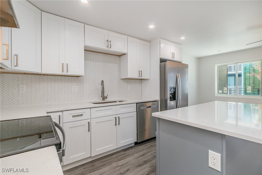 Primary Photo - 1300 Estero Blvd