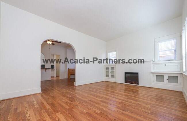 Foto del edificio - Historic Four Bedroom HOme