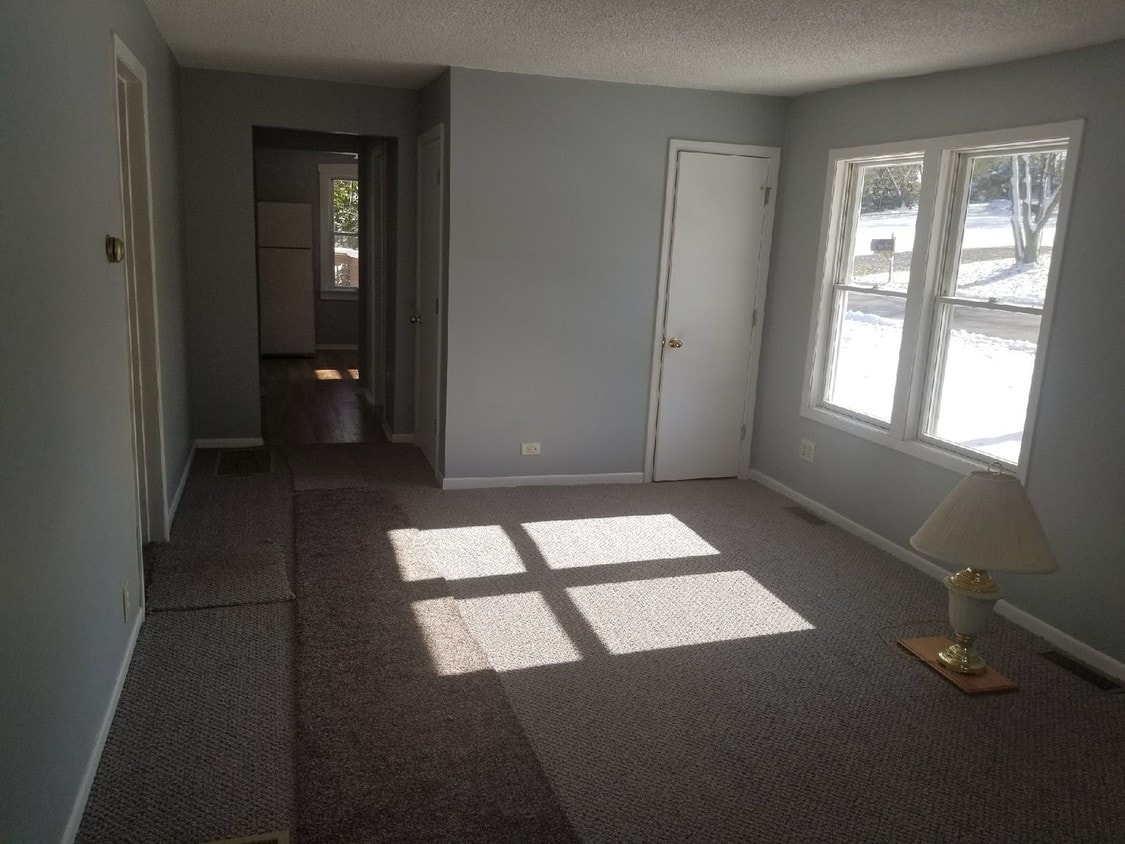 Primary Photo - 35013 N Wilson Rd