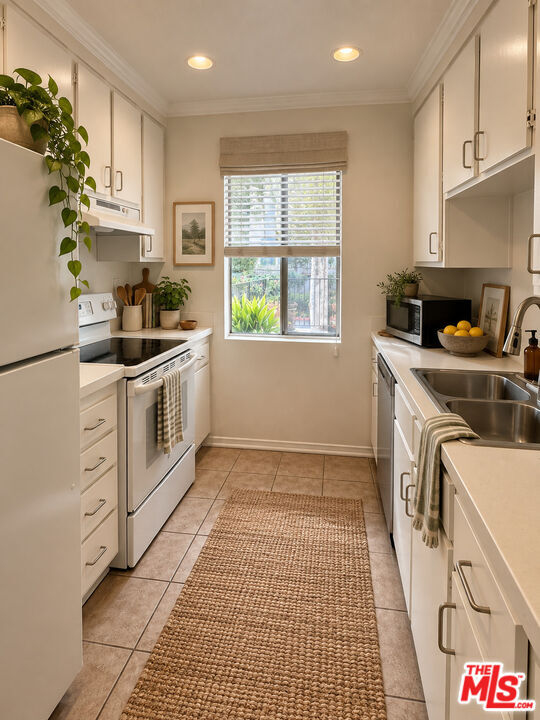 Building Photo - 7101 Summertime Ln