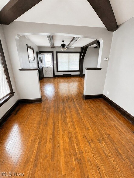 Foto del edificio - 3954 E 41st St