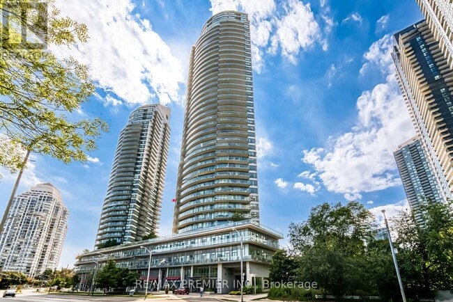 Building Photo - 2230-2230 Lake Shore Blvd W