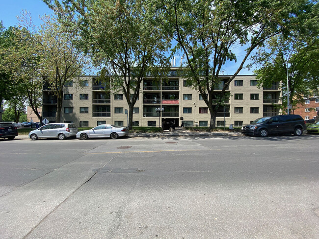 Building Photo - 6325 Boul Maurice-Duplessis