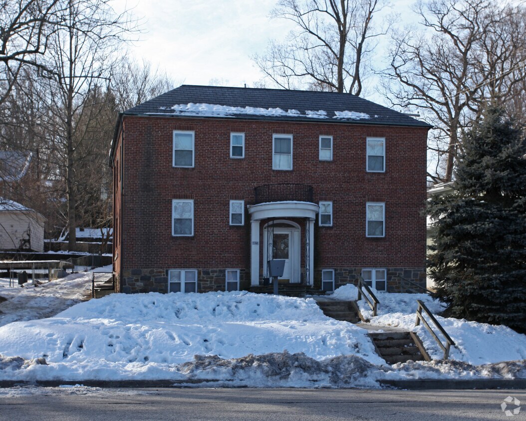 Building Photo - 6023 Gwynn Oak Ave