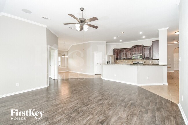 Foto del edificio - 5854 Cliff Ridge Dr