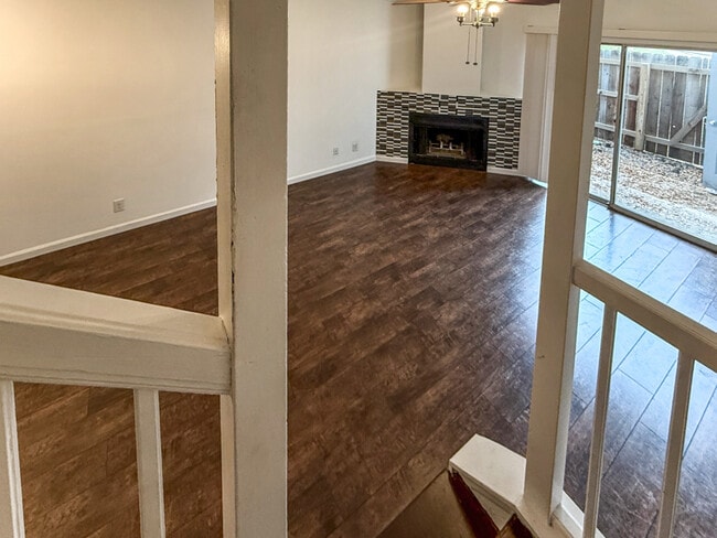 Building Photo - 12273 Apricot Dr