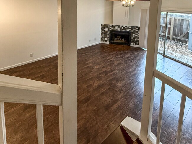 Foto del edificio - 12273 Apricot Dr