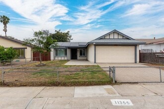Building Photo - 11355 Camarosa Cir