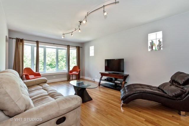 Foto del edificio - 4433 N Canfield Ave