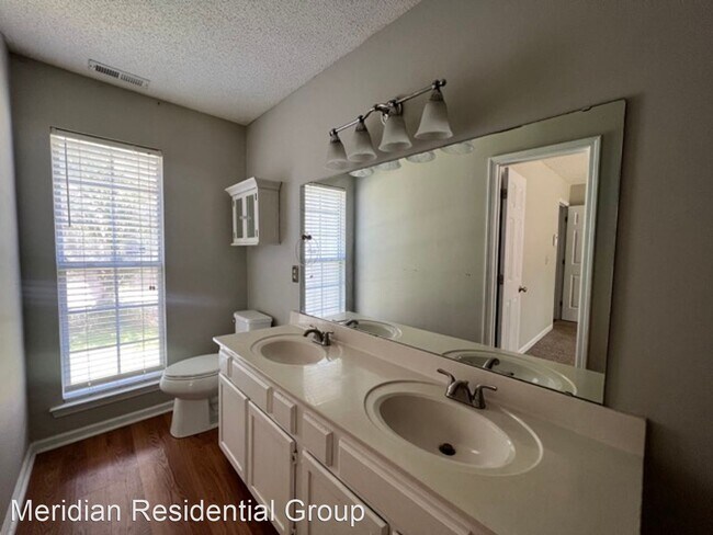 Building Photo - 3 br, 2 bath House - 150 Bradstone Rd.
