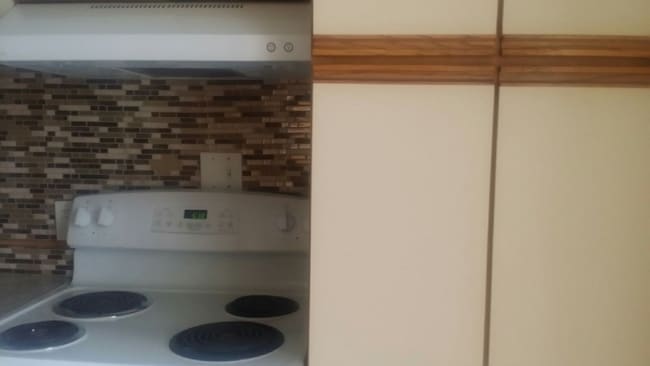 Building Photo - 1101 N Elm St