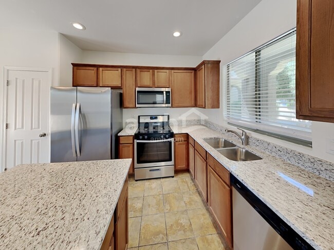 Foto del edificio - 784 N Highlands Grove Ln