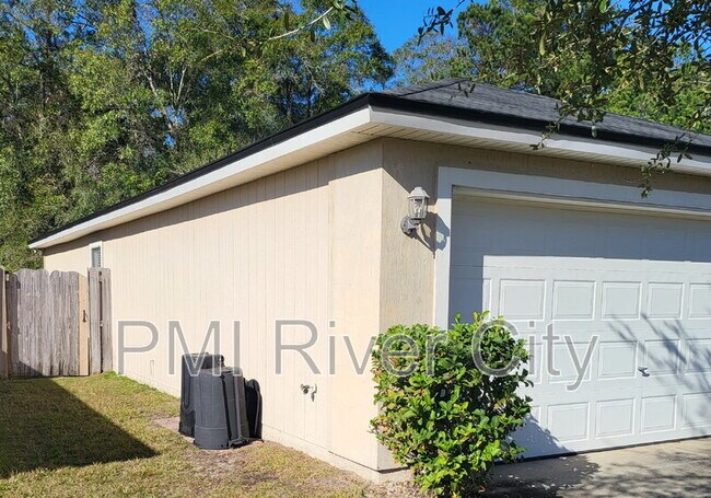 Foto del edificio - 2132 Sotterley Ln