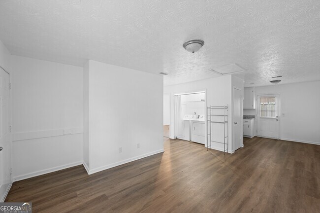 Foto del edificio - 1012 Davis St