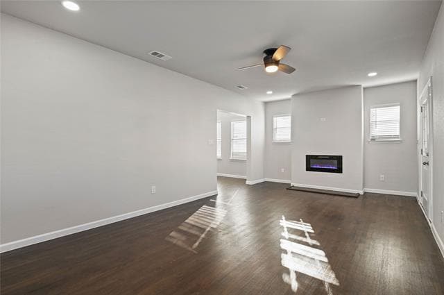 Foto del edificio - 820 W College St