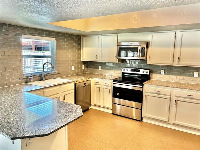 Foto del edificio - 826 Oakland St