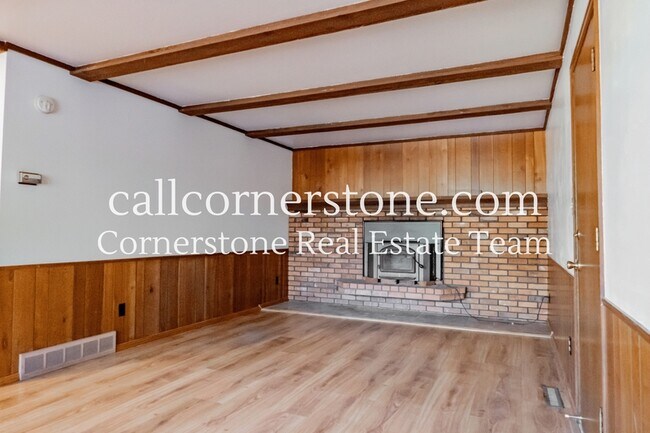 Foto del edificio - 18185 Woodhaven Dr