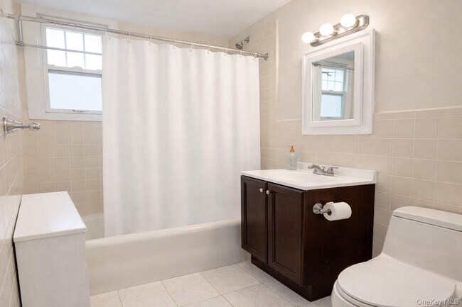 Foto del edificio - 21 Harding Dr