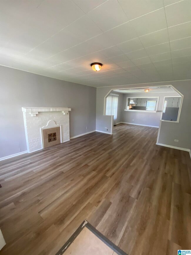 Building Photo - 1408 8th Ave