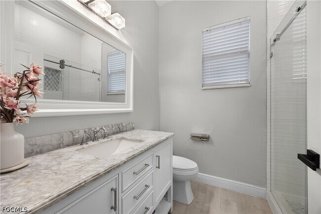 Foto del edificio - 598 Aston Lake Ct