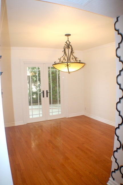 Building Photo - Beautiful 2-story home located in Calabasa...