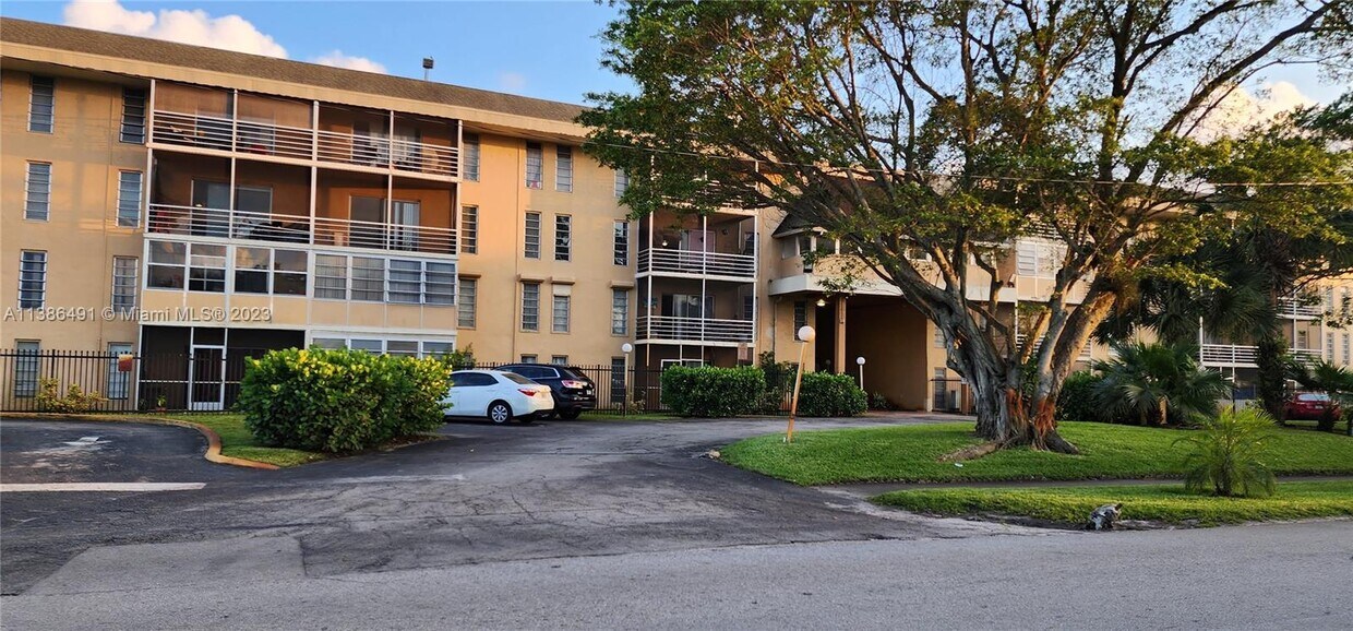 Primary Photo - 4848 NW 24th Ct
