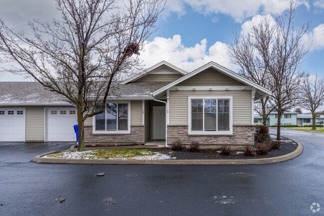 Building Photo - Sullivan Park Independent Living