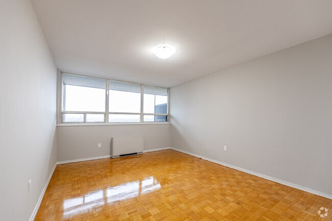 1BR, 1BA - 800SF - Bedroom - Wynford Central