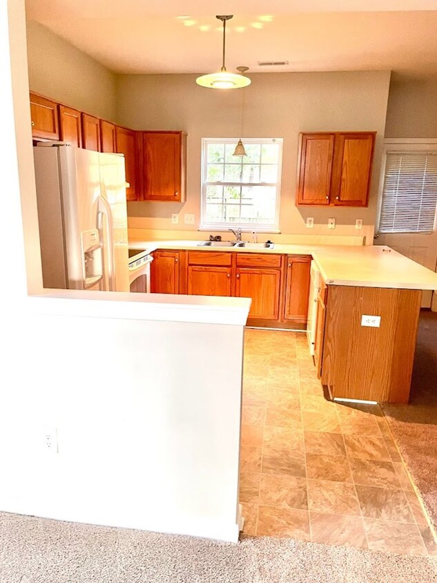 Foto principal - Woodman/Mountain Road Area - Adorable Town...